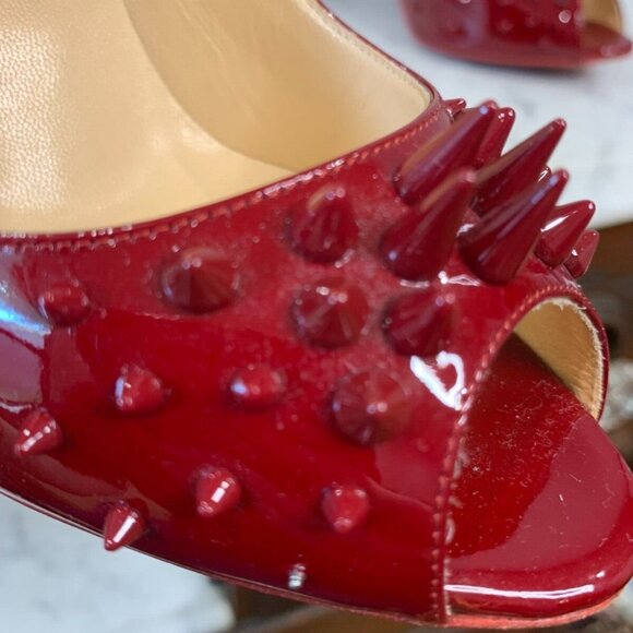 Christian Louboutin Jurayoo 100 Spike Pump Carmin Patent - Picture 6 of 7